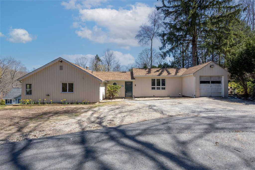 3 Lake Ave, South Salem, NY 10590 - photo 1