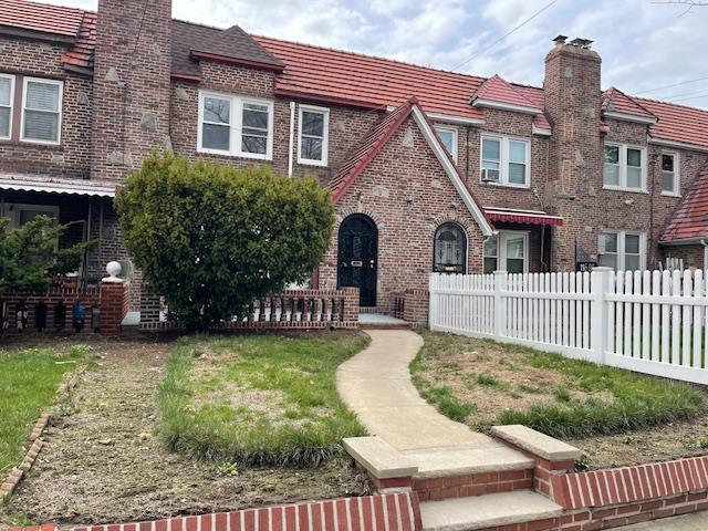 11640 217th St, Cambria Heights, NY 11411 - photo 1