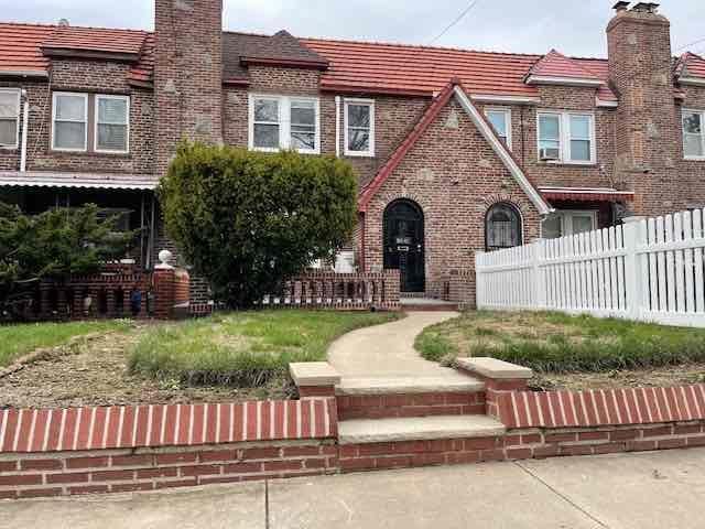 11640 217th St, Cambria Heights, NY 11411 - photo 37