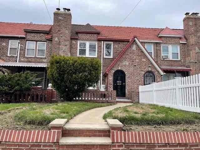 11640 217th St, Cambria Heights, NY 11411 - photo 38