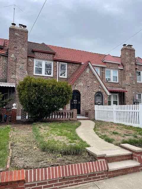 11640 217th St, Cambria Heights, NY 11411 - photo 39