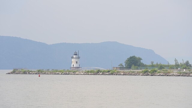 18 Rivers Edge Dr Unit 506, Tarrytown, NY 10591 - water view featuring a mountain backdrop