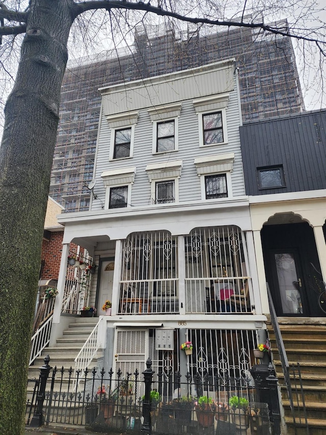 885 Pacific St, Brooklyn, NY 11238 - multi unit property featuring a fenced front yard