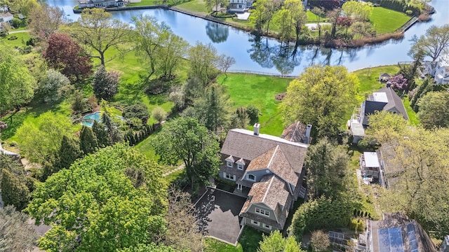 32 Pryer Ln, Larchmont, NY 10538 - bird's eye view featuring a water view