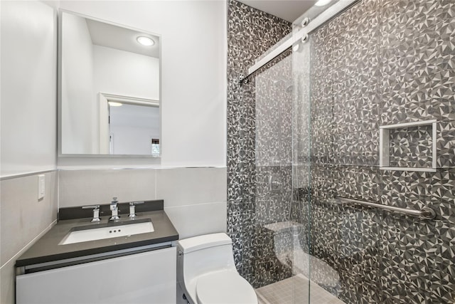 32 Pryer Ln, Larchmont, NY 10538 - full bath with vanity, a stall shower, toilet, and tile walls