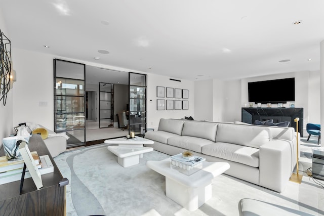 living room featuring recessed lighting