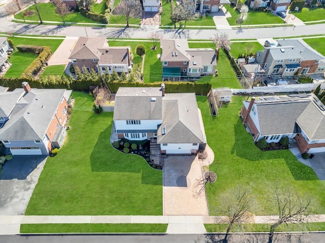 34 Duke Dr, Manhasset Hills, NY 11040 - aerial view featuring a residential view