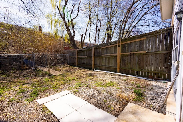 168 Vails Gate Heights Dr, New Windsor, NY 12553 - view of yard featuring a fenced backyard