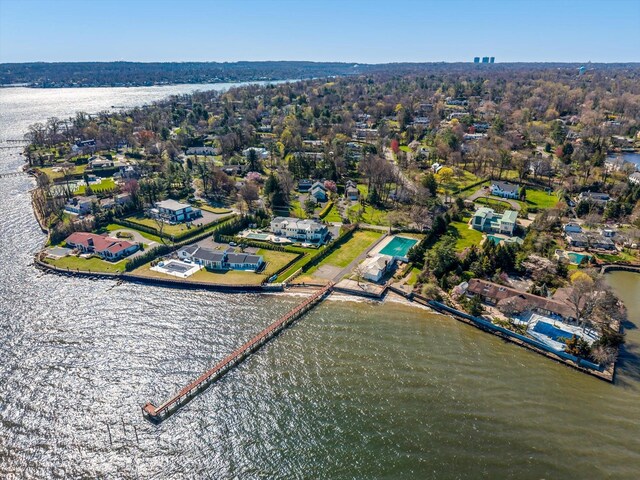 33 Harbour Rd, Great Neck, NY 11024 - photo 3
