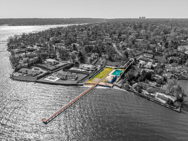 33 Harbour Rd, Great Neck, NY 11024 - photo 5