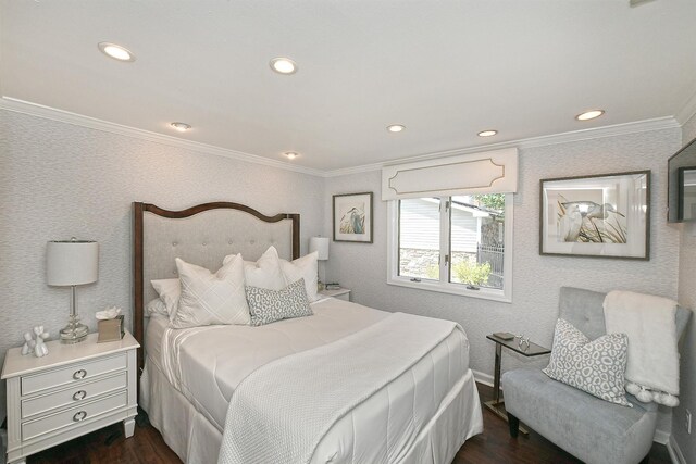 bedroom featuring baseboards, dark wood-style flooring, recessed lighting, and crown molding