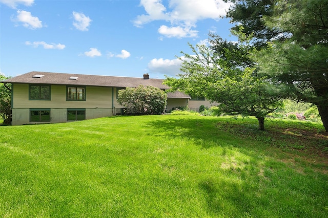 370 Forest Rd, Wallkill, NY 12589 - view of grassy yard