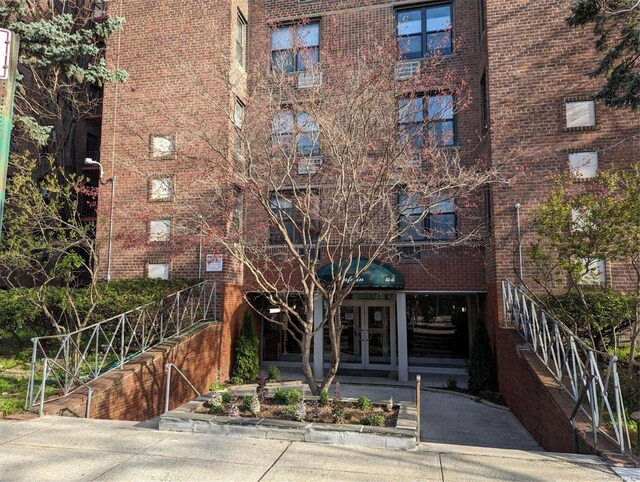 65-15 38th Ave Unit 5P, Woodside, NY 11377 - view of building exterior