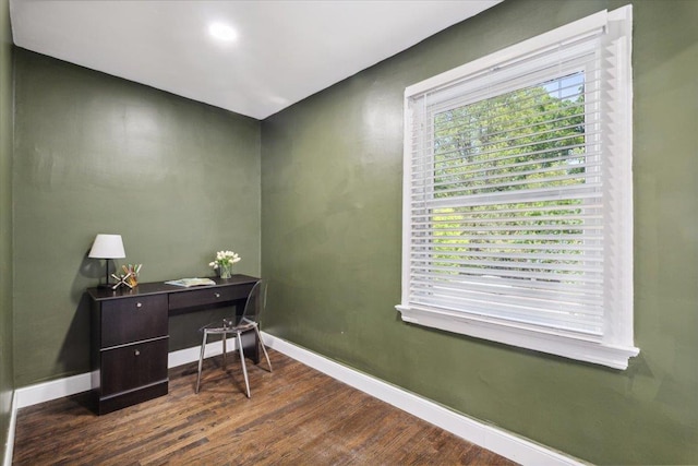 office area featuring wood finished floors and baseboards