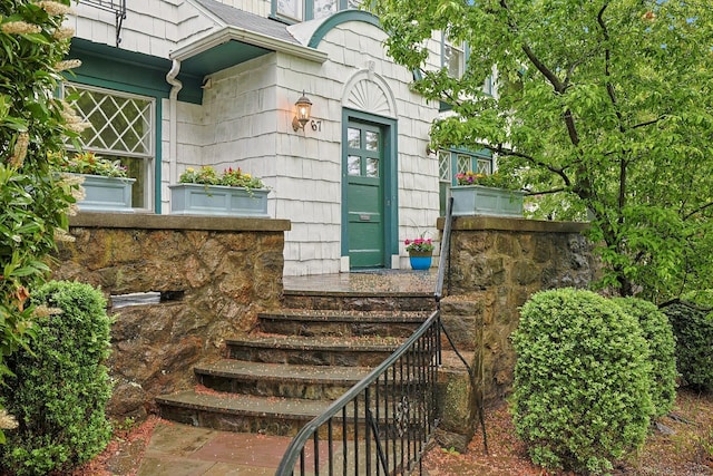 view of entrance to property