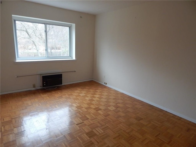 412 Benedict Ave Unit 5J, Tarrytown, NY 10591 - unfurnished room featuring baseboards