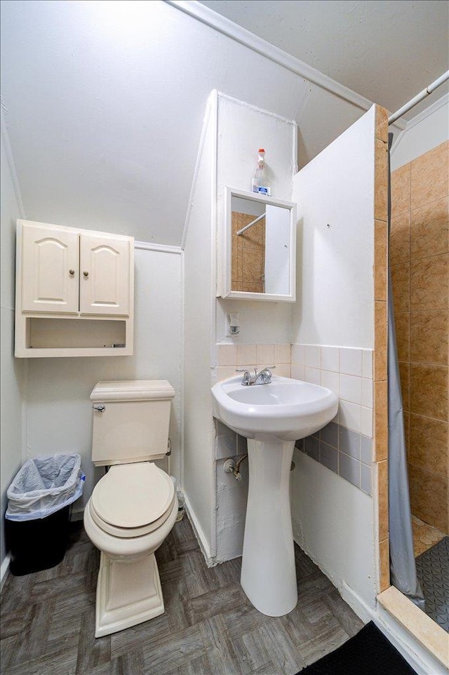 61 Haseco Ave, Port Chester, NY 10573 - bathroom with tiled shower and toilet
