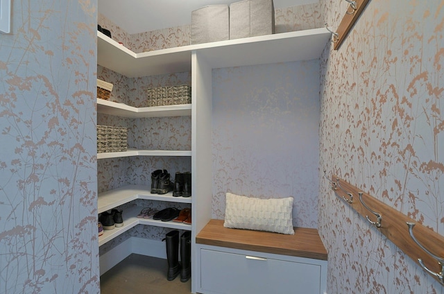 165 Valley Rd, New Rochelle, NY 10804 - interior space
