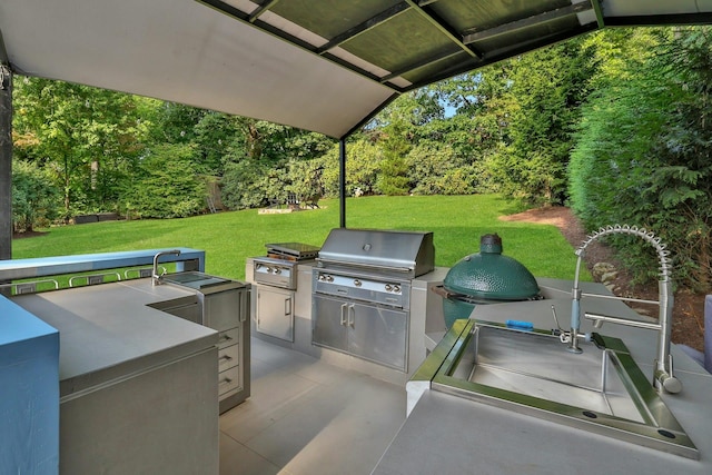 165 Valley Rd, New Rochelle, NY 10804 - view of patio / terrace with exterior kitchen and a grill