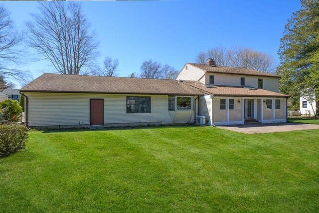 61 Crestwood Dr, Huntington Station, NY 11746 - photo 32