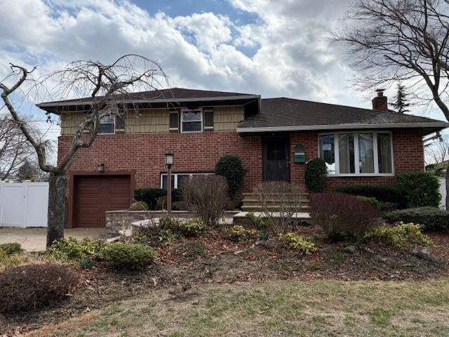 7 SE Park Dr, Massapequa Park, NY 11762 - photo 1