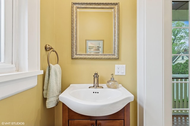 bathroom featuring a sink