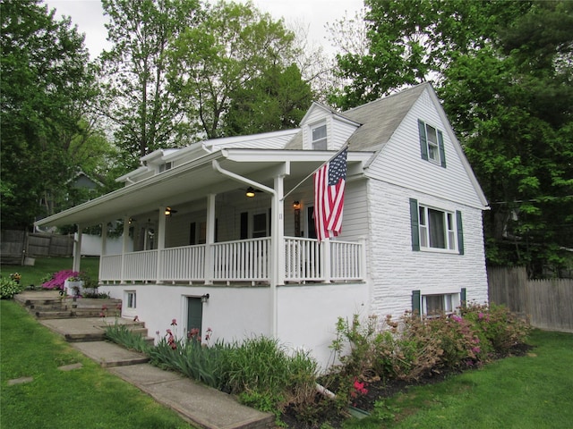 view of front facade with a porch