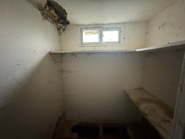 1242 Saint Lawrence Ave, Bronx, NY 10472 - interior space