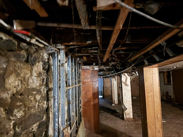 1242 Saint Lawrence Ave, Bronx, NY 10472 - view of basement