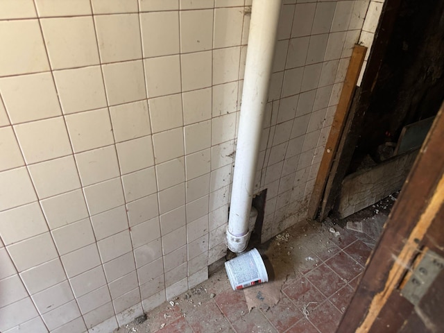 1242 Saint Lawrence Ave, Bronx, NY 10472 - view of bathroom