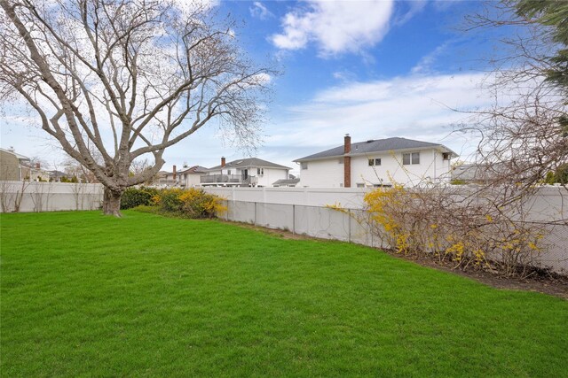 9 Ensign Dr, Massapequa, NY 11758 - view of yard featuring fence