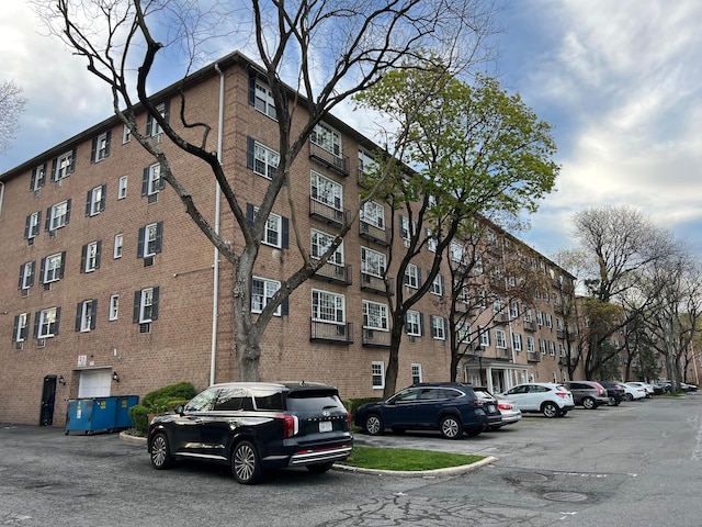 2 Consulate Dr Unit 1-A, Tuckahoe, NY 10707 - photo 1