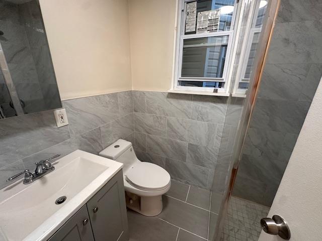 1015 Woodycrest Ave, Bronx, NY 10452 - photo 11