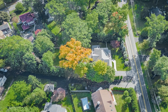 drone / aerial view featuring a residential view
