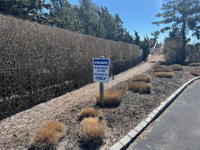 exterior space featuring fence
