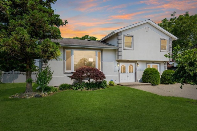 18 Oxford Rd, East Rockaway, NY 11518 - split level home featuring stucco siding