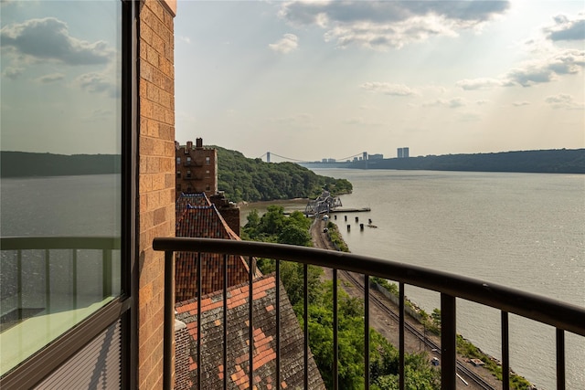 2521 Palisade Ave Unit 6A, Bronx, NY 10463 - water view