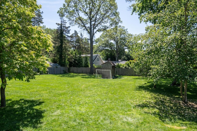 35 Turtle Cove Ln, Huntington, NY 11743 - view of yard featuring an area for sports