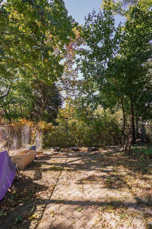 138 S Clark St, Newburgh, NY 12550 - view of yard featuring fence