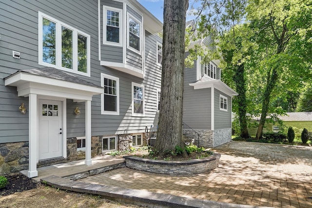 56 Drake Rd, Scarsdale, NY 10583 - view of front of home featuring a patio