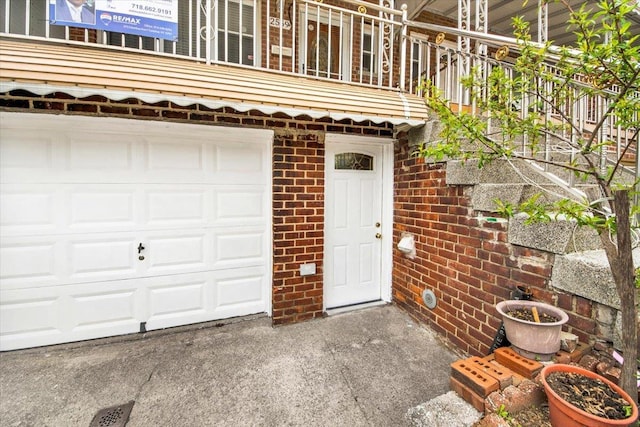 2559 Seymour Ave, Bronx, NY 10469 - view of garage