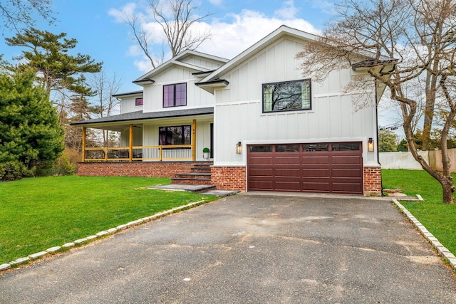 64 Jane Ct, Westbury, NY 11590