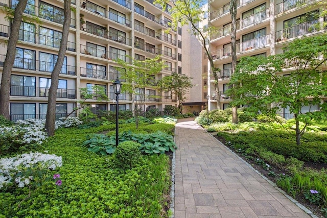 150 Overlook Ave Unit 8V, Peekskill, NY 10566 - view of surrounding community