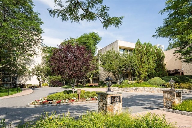 150 Overlook Ave Unit 8V, Peekskill, NY 10566 - view of home's community