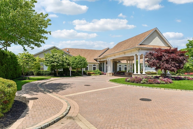 5 Hamlet Woods Dr, Saint James, NY 11780 - surrounding community featuring curved driveway