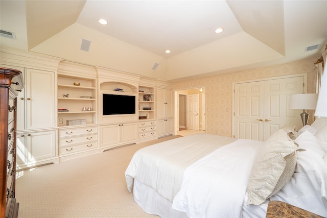 bedroom with recessed lighting, a closet, and visible vents