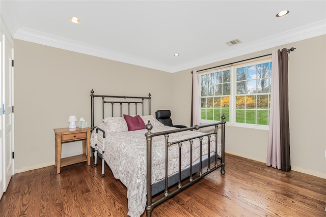 146 Duke Dr, Carmel, NY 10512 - bedroom with wood finished floors, baseboards, ornamental molding, visible vents, and recessed lighting