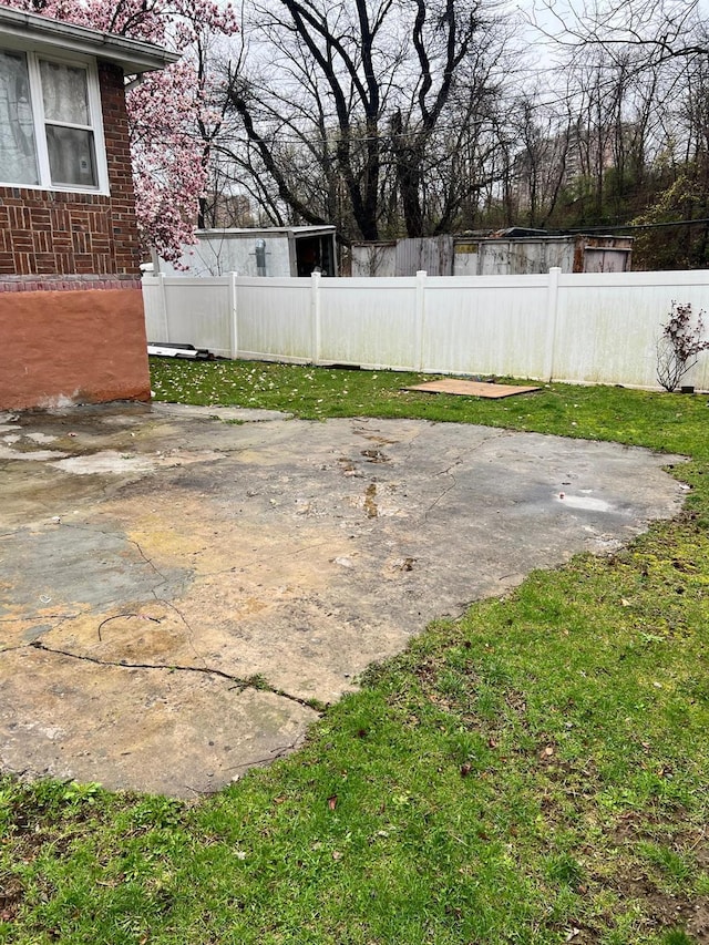 3412 Hunter Ave, Bronx, NY 10475 - view of yard featuring fence