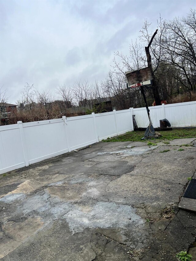 3412 Hunter Ave, Bronx, NY 10475 - view of patio / terrace with fence private yard