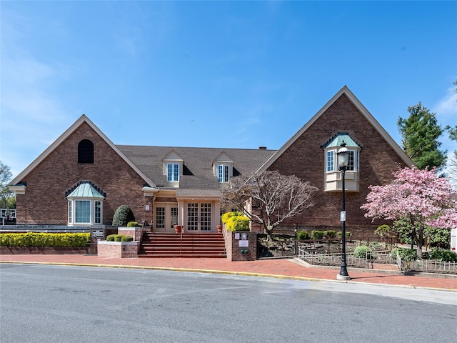 view of front facade with brick siding